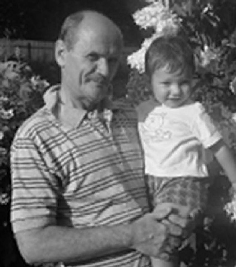 Николай Ванин с внуком