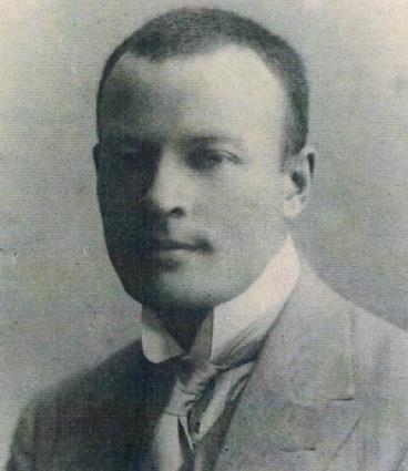 Выпускник Новороссийского университета (1912 г.)